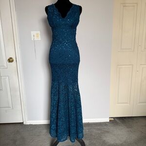 Jump Teal Lace Sequin V-Neck Prom/Evening Dress